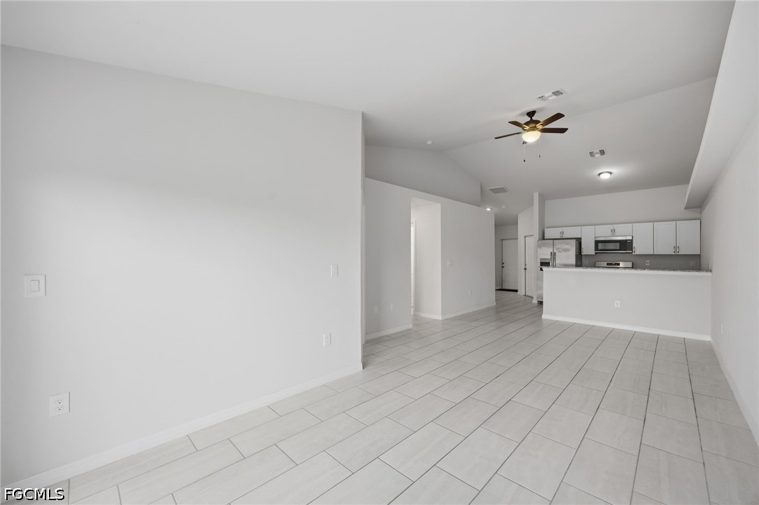 3 Bed Duplex for Sale in Cape Coral, photo 13