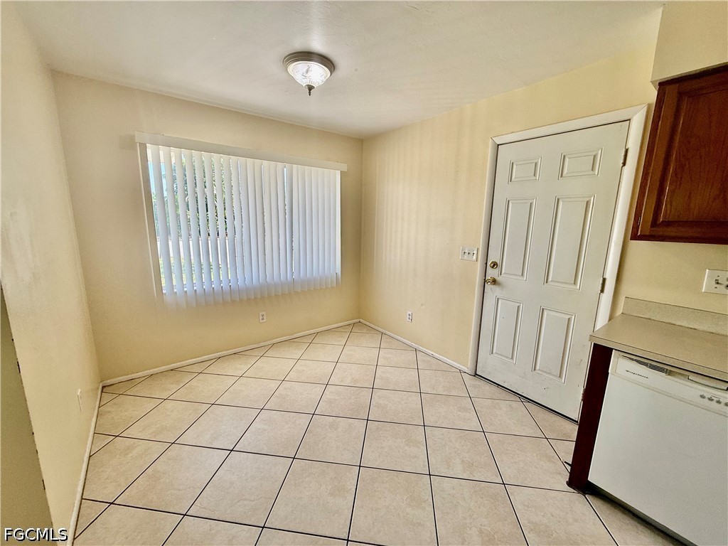 3 Bed SingleFamilyResidence for Sale in Lehigh Acres, photo 13