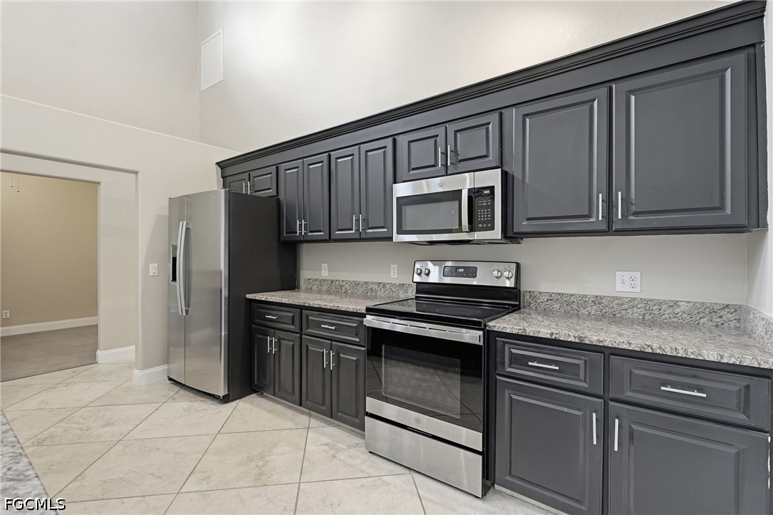 3 Bed SingleFamilyResidence for Sale in Naples, FL, $549,900 — photo 13