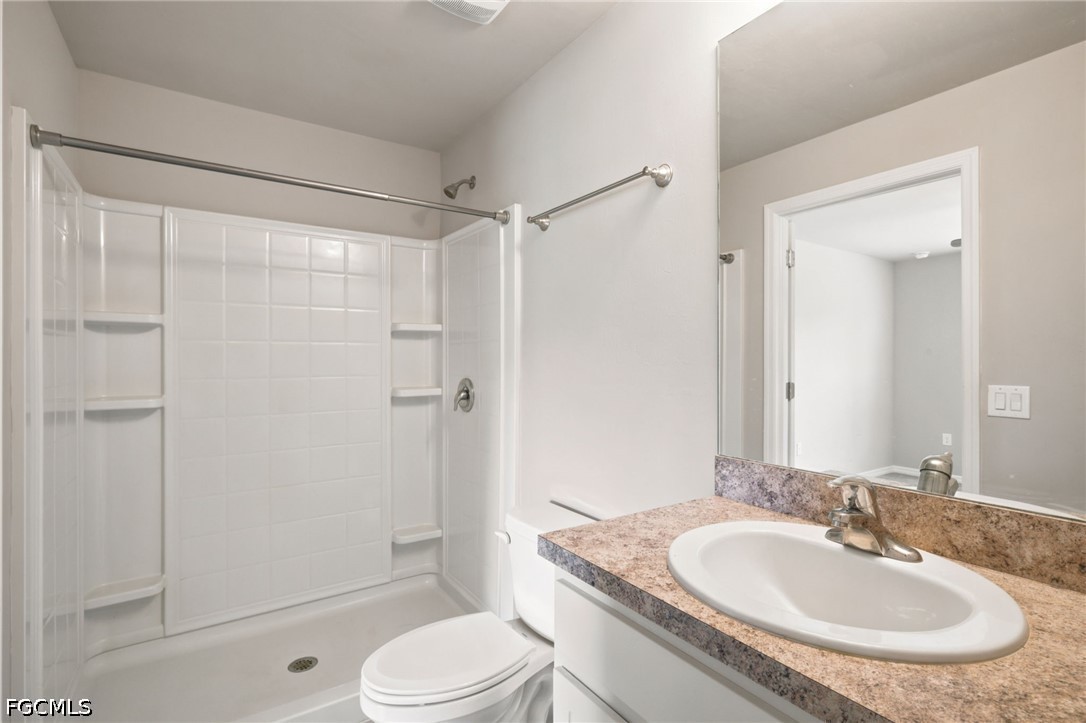 4 Bed SingleFamilyResidence for Sale in Entrada, FL — photo 13