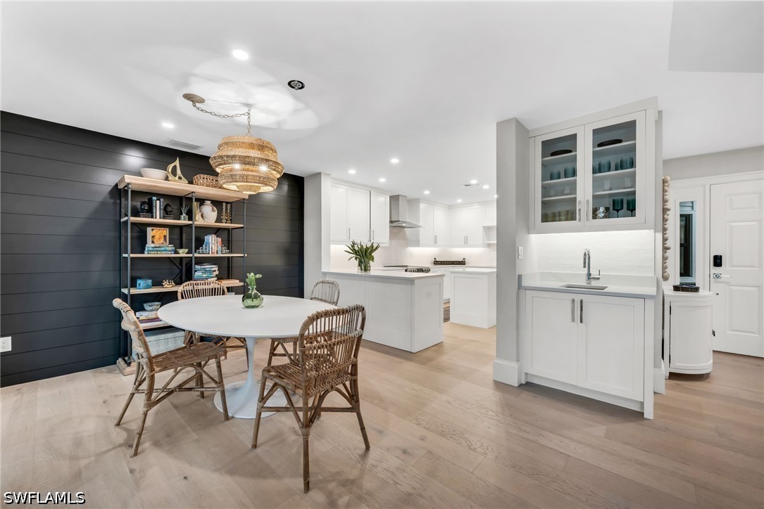 2 Bed Attached for Sale in Naples, FL, $1,600,000 — photo 13