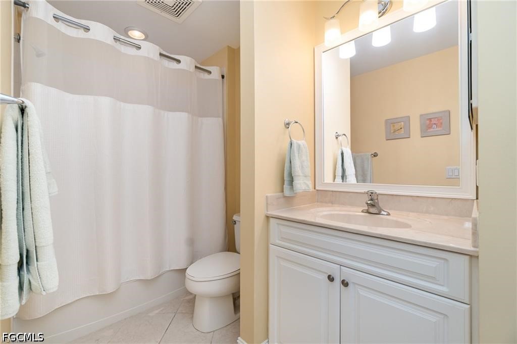 2 Bed Condominium for Sale in Siena, FL, $5,800 — photo 13
