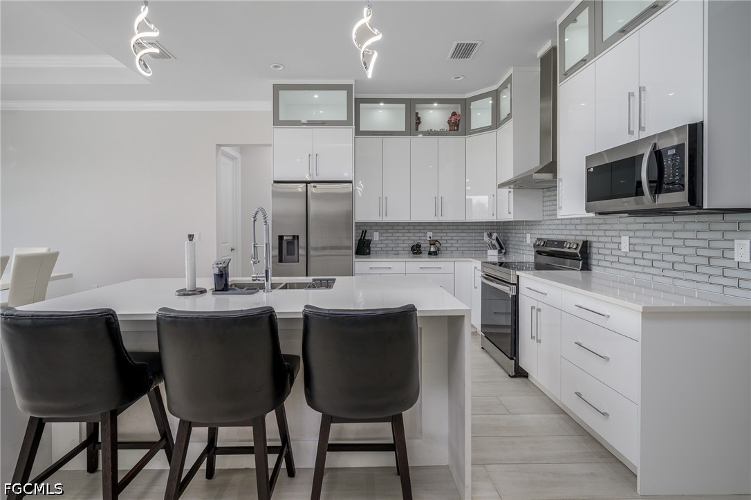 3 Bed SingleFamilyResidence for Sale in Naples, FL, $675,000 — photo 13