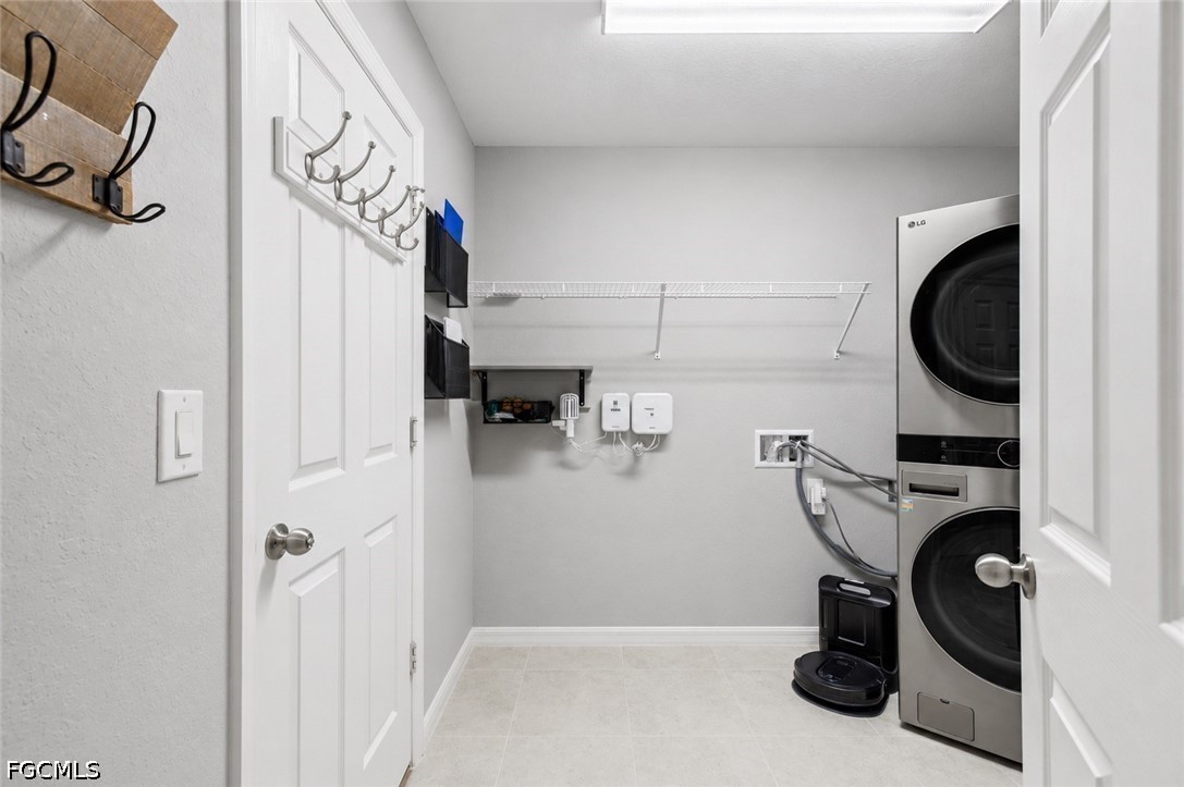 3 Bed SingleFamilyResidence for Sale in Cape Coral, FL — photo 13