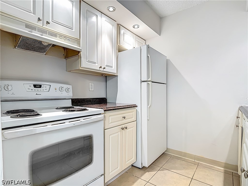 1 Bed Condominium for Sale in Granada Lakes, FL — photo 13
