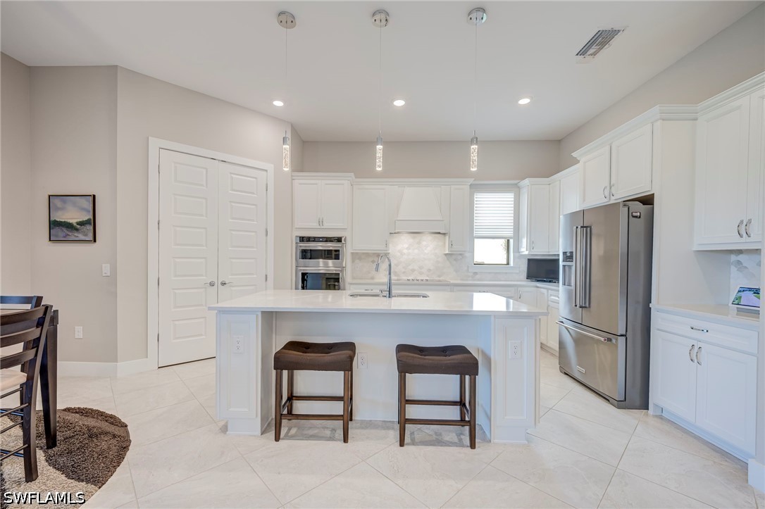 5 Bed SingleFamilyResidence for Sale in Avalon Park, FL — photo 13