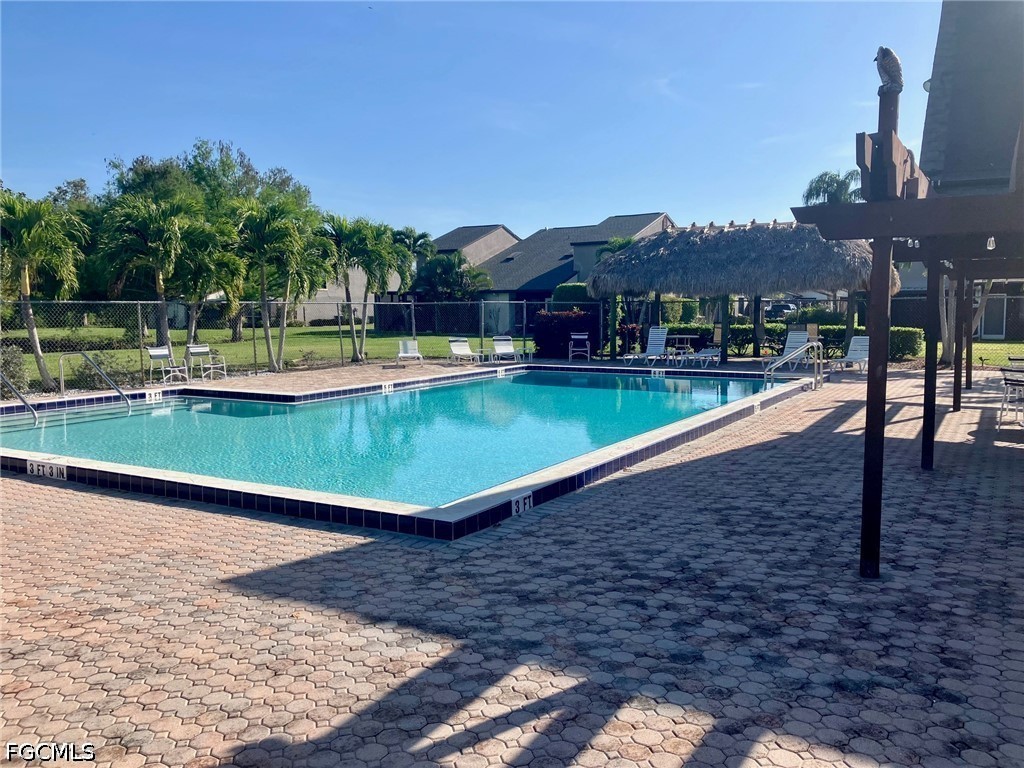 2 Bed Townhouse for Sale in Sandalwood Estates, FL, $1,550 — photo 13