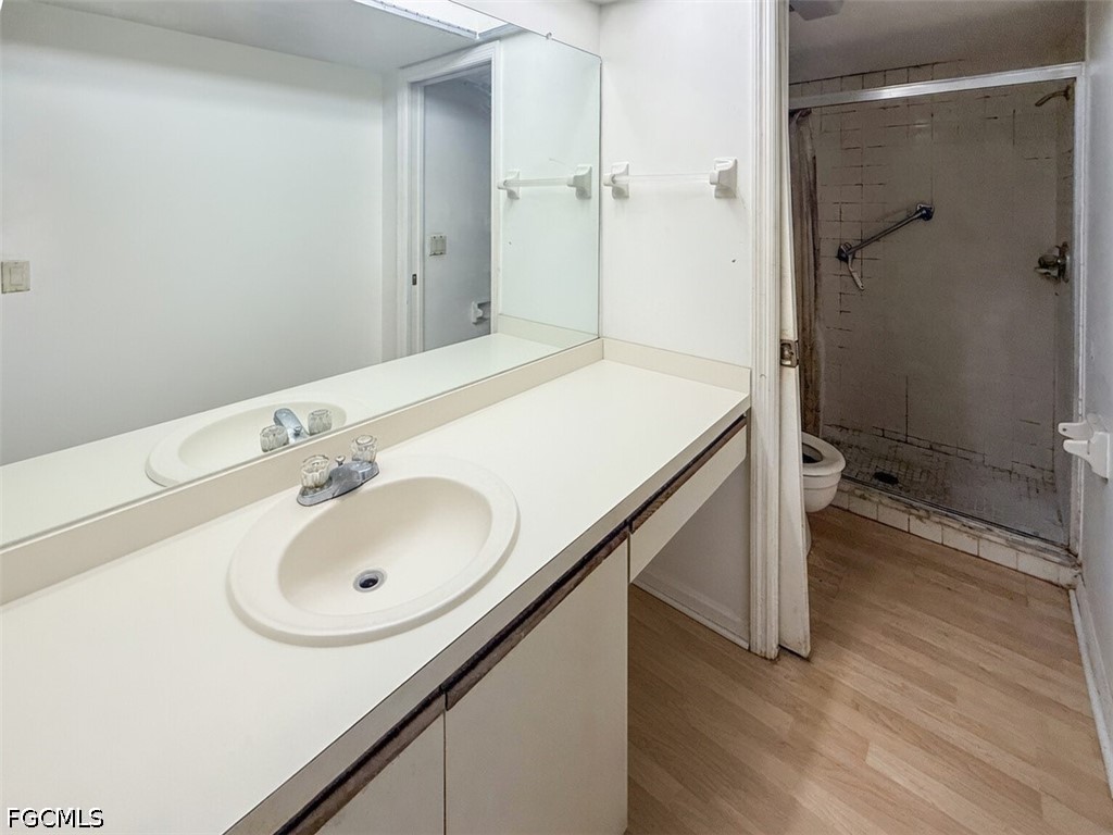 2 Bed Condominium for Sale in Fort Myers, FL, $110,000 — photo 13