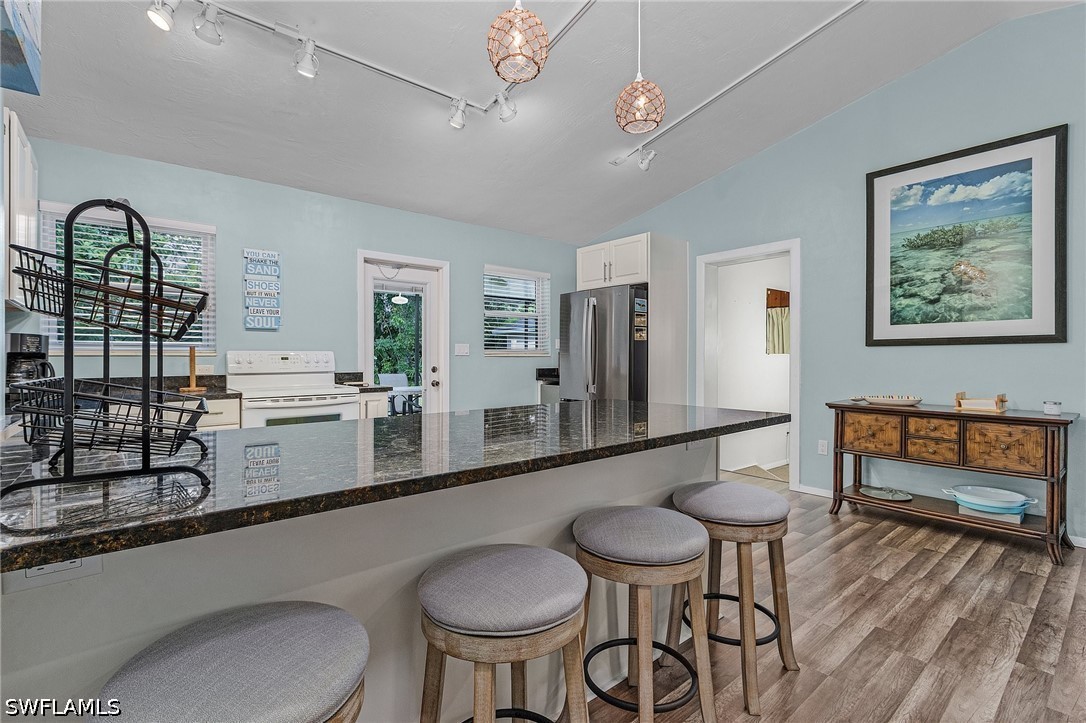 4 Bed SingleFamilyResidence for Sale in Naples, FL, $7,000 — photo 13