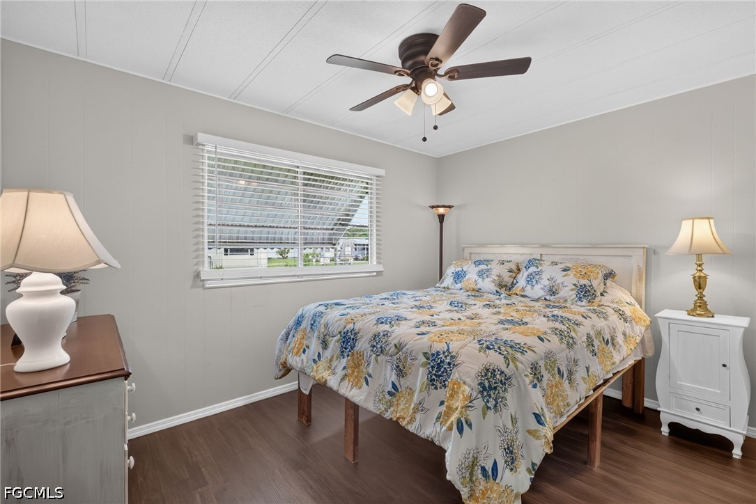 2 Bed ManufacturedHome for Sale in North Fort Myers, FL — photo 13