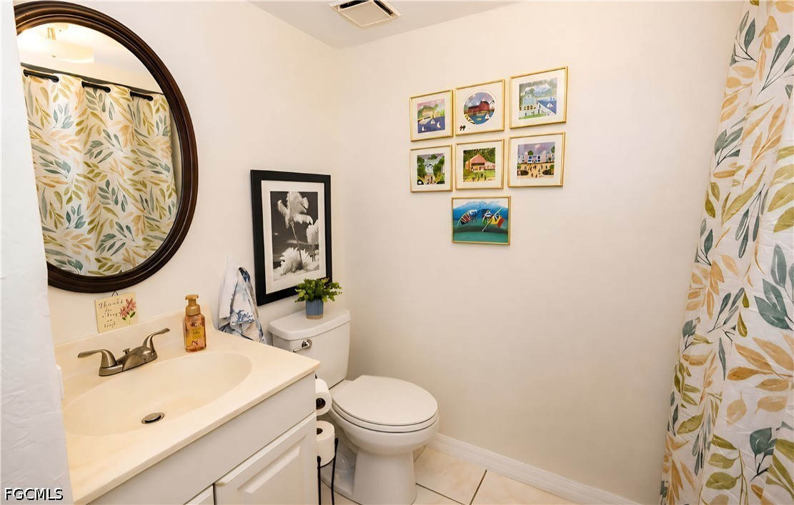 2 Bed SingleFamilyResidence for Sale in Fort Myers, FL — photo 13