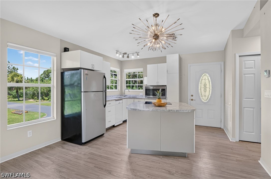 1 Bed SingleFamilyResidence for Sale in Naples, FL, $1,700 — photo 13