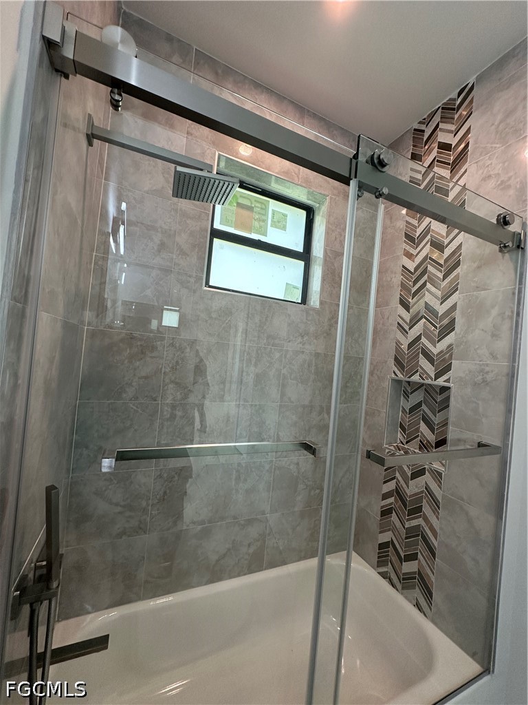 3 Bed SingleFamilyResidence for Sale in Naples, FL, $465,000 — photo 13
