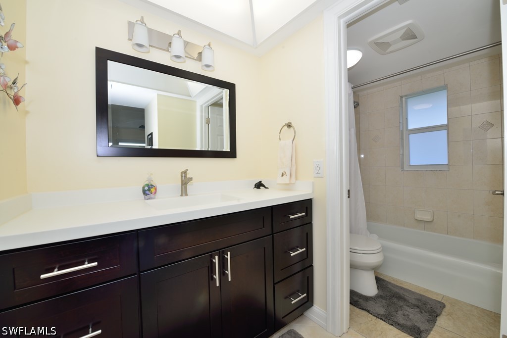 2 Bed Condominium for Sale in Naples, FL, $5,000 — photo 13