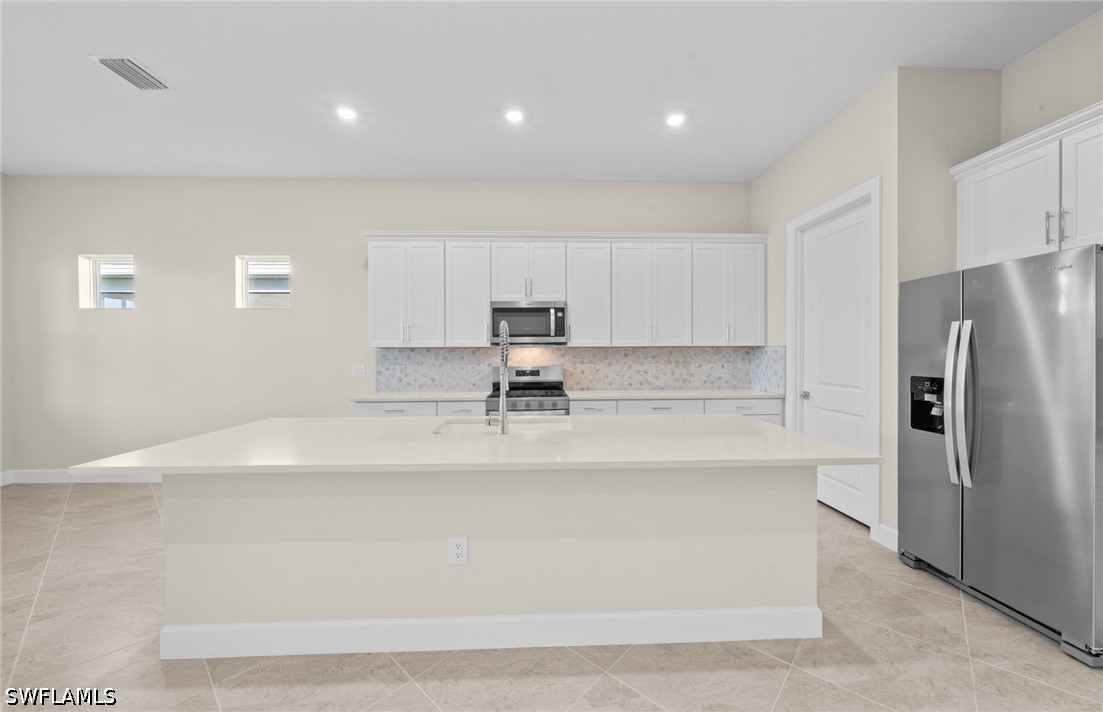2 Bed SingleFamilyResidence for Sale in North Fort Myers, FL — photo 13