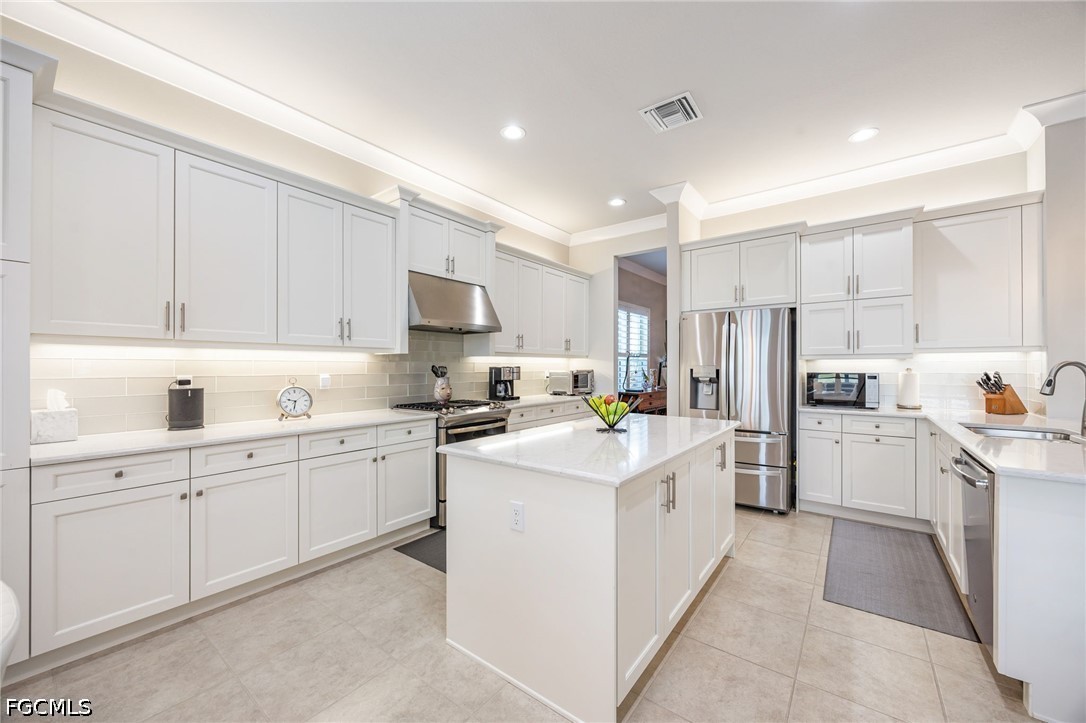 3 Bed Pool Home for Sale in Valencia Bonita, FL, $1,250,000 — photo 13