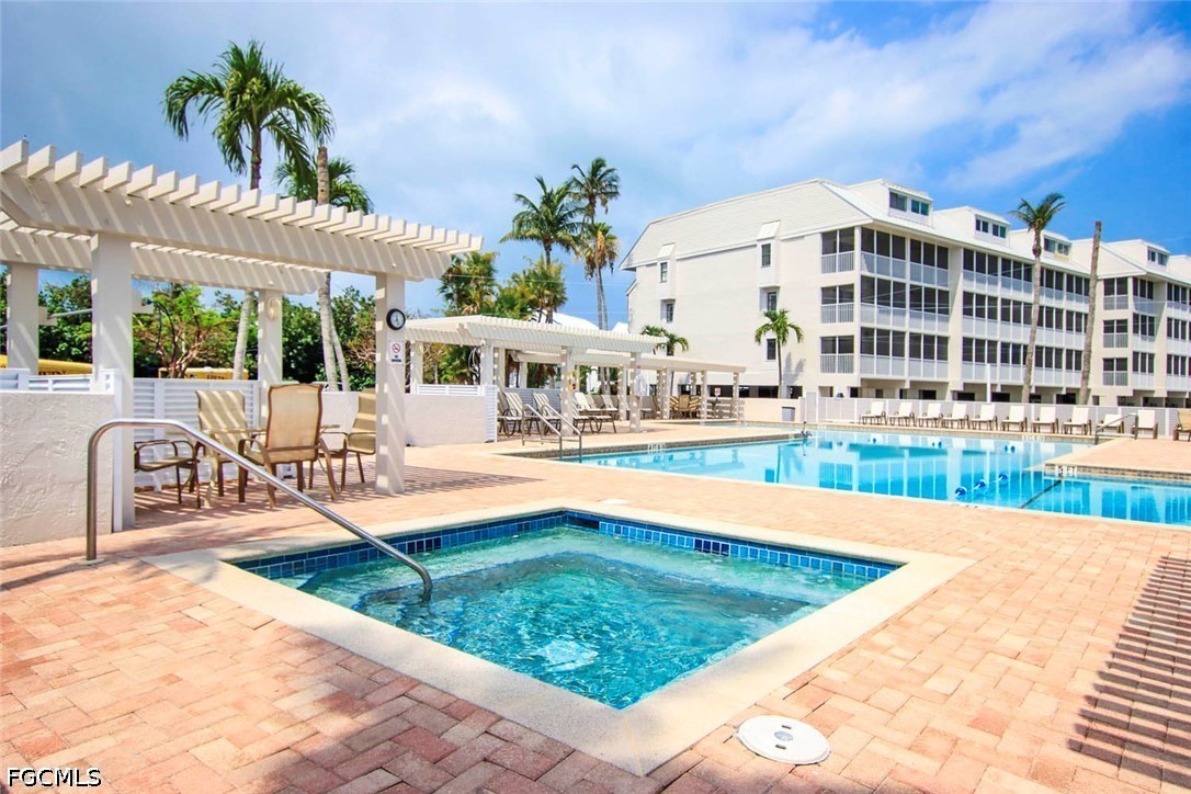 3 Bed Waterfront Home for Sale in Captiva, FL, $950,000 — photo 13