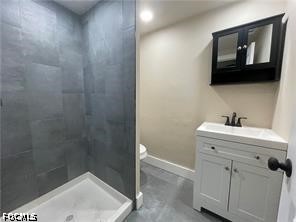 2 Bed SingleFamilyResidence for Sale in Fort Myers, FL — photo 13