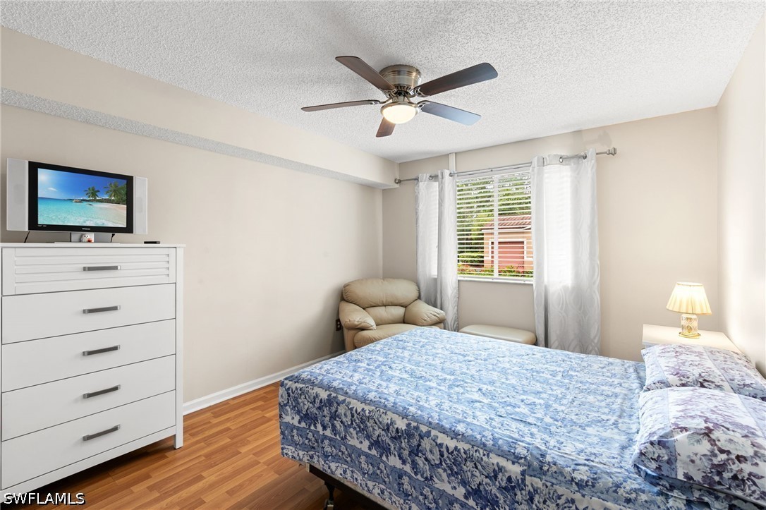 2 Bed Condominium for Sale in Napoli, FL, $214,900 — photo 13