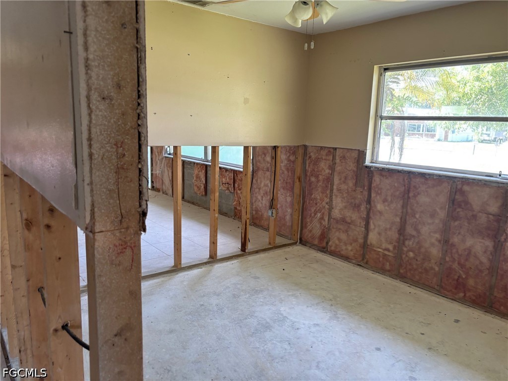 2 Bed SingleFamilyResidence for Sale in Not Applicable, FL — photo 13