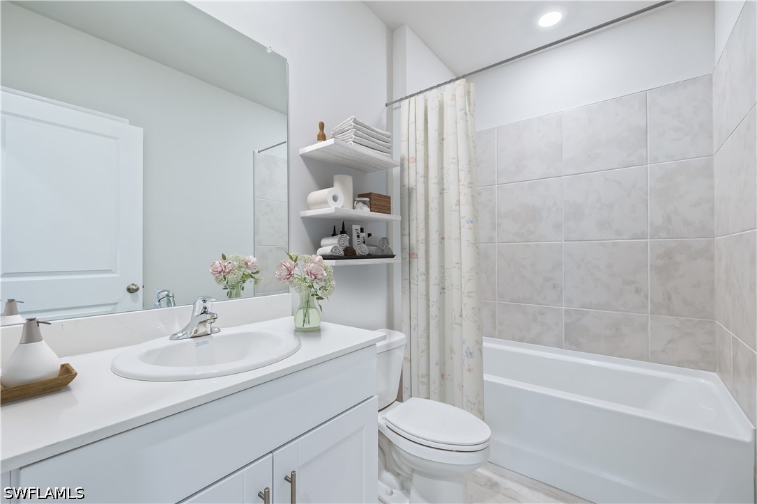 5 Bed SingleFamilyResidence for Sale in Hemingway Pointe, FL — photo 13
