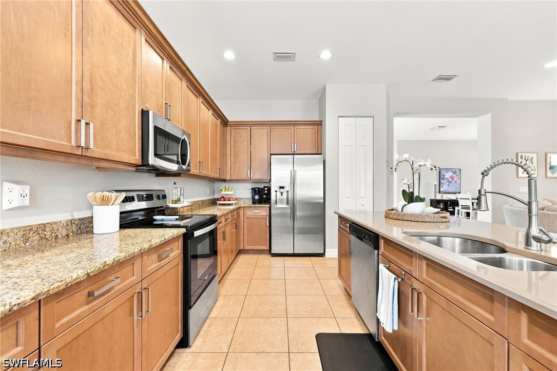 3 Bed SingleFamilyResidence for Sale in Naples, FL, $824,999 — photo 13