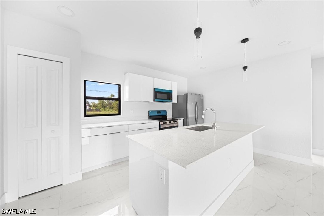 3 Bed SingleFamilyResidence for Sale in Lehigh Acres, FL — photo 13