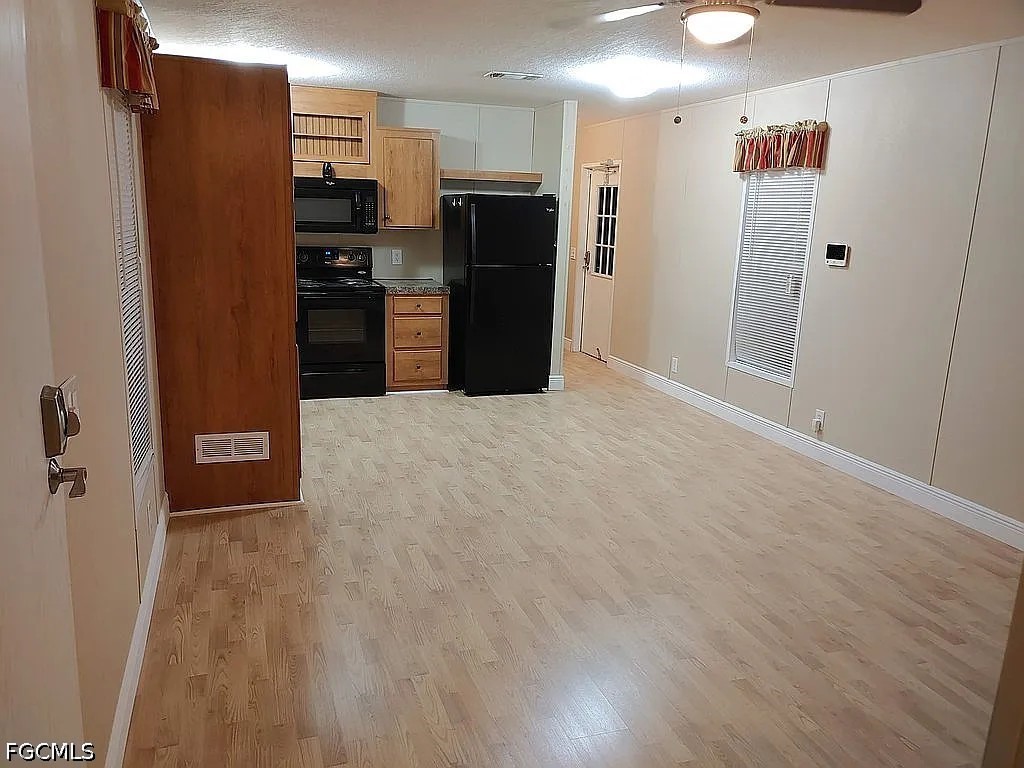 3 Bed ManufacturedHome for Sale in Clewiston, FL, $245,000 — photo 13