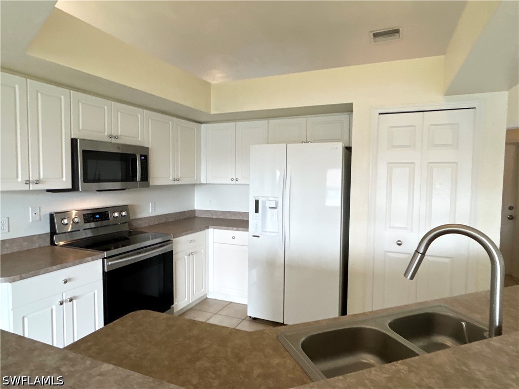 3 Bed SingleFamilyResidence for Sale in Buckingham, FL — photo 13