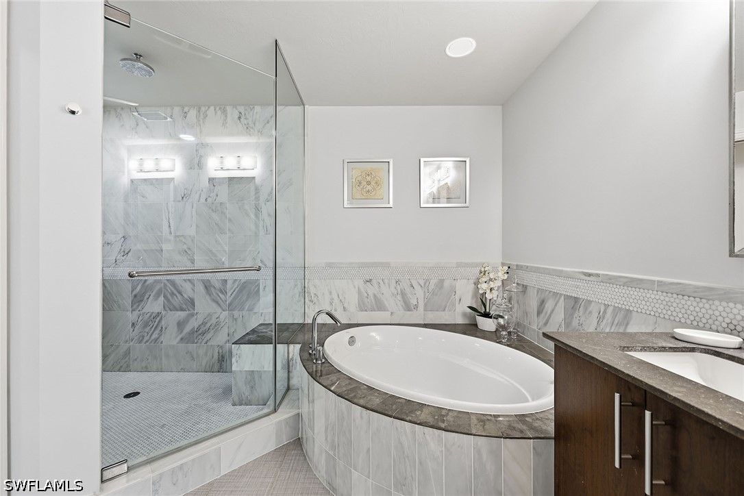 2 Bed Condominium for Sale in The Strada, FL, $998,000 — photo 13