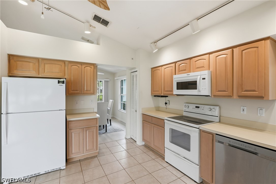 3 Bed SingleFamilyResidence for Sale in Estero, FL, $360,000 — photo 13