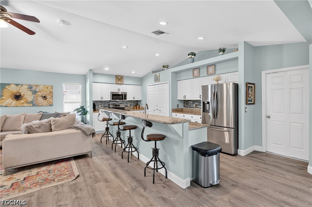 4 Bed SingleFamilyResidence for Sale in Mirror Lakes, FL — photo 13