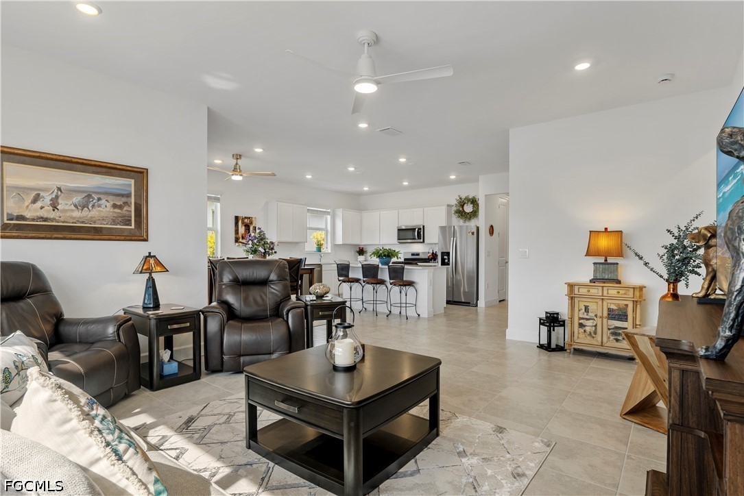 3 Bed Pool Home for Sale in Verde, photo 13