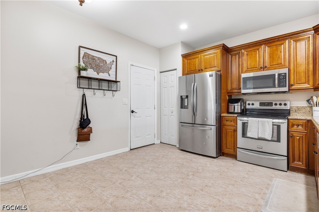 4 Bed Townhouse for Sale in Colonnade At Forum, FL, $289,900 — photo 13