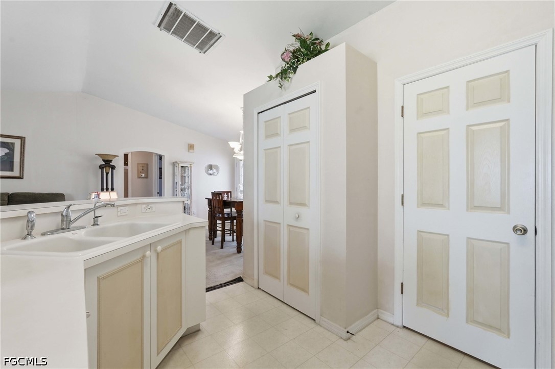 3 Bed SingleFamilyResidence for Sale in Lehigh Acres, photo 13