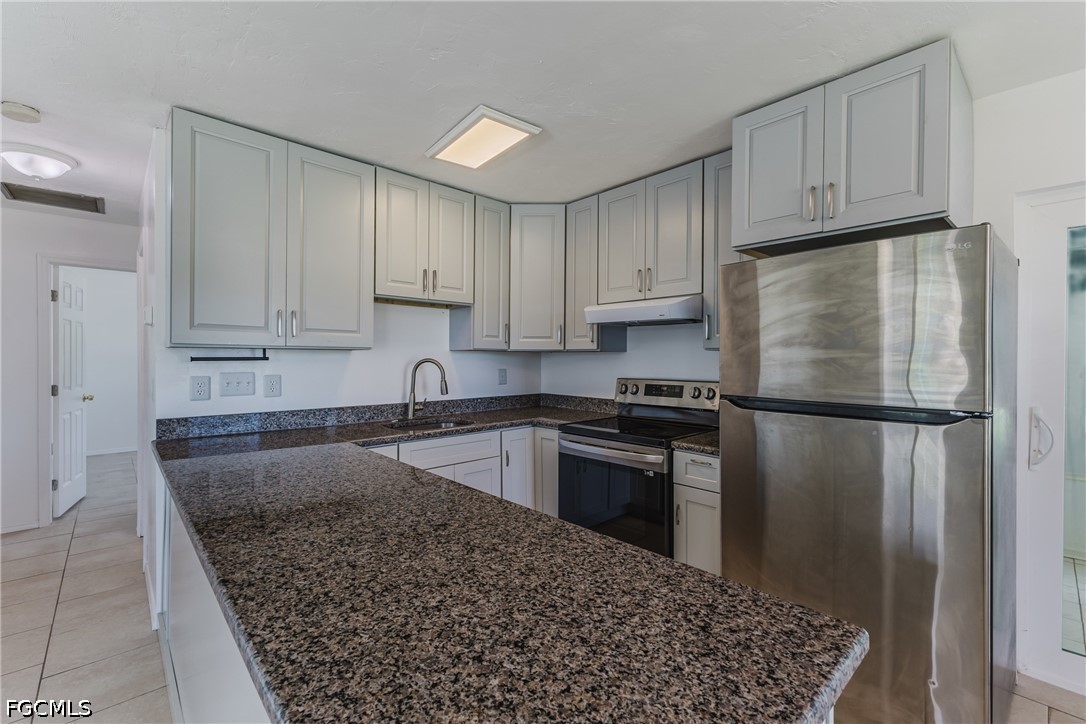 2 Bed Attached for Sale in Pinewood Villas, FL, $160,000 — photo 13