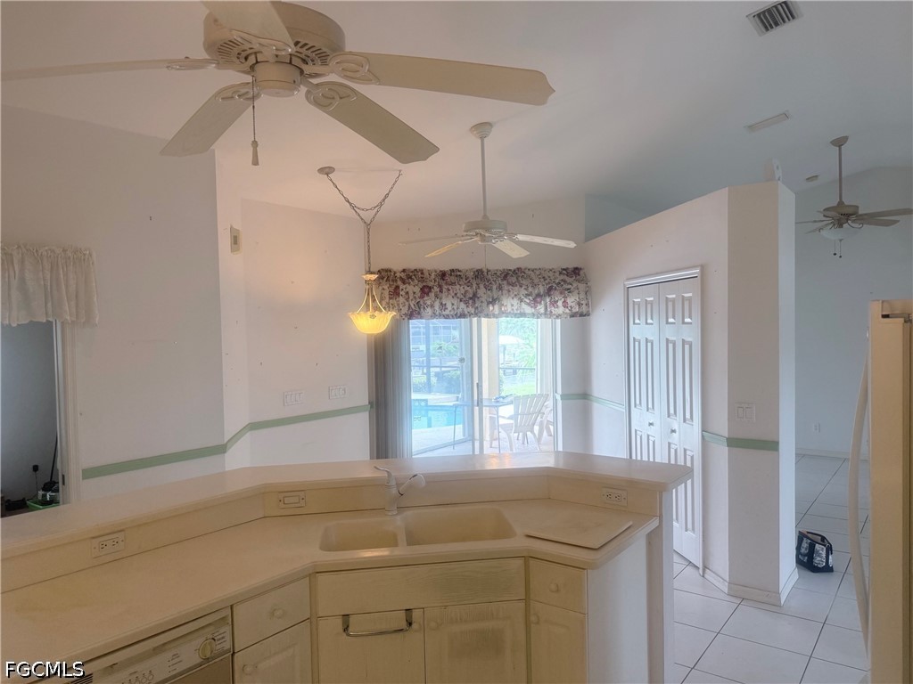 3 Bed Pool Home for Sale in Cape Coral, photo 13