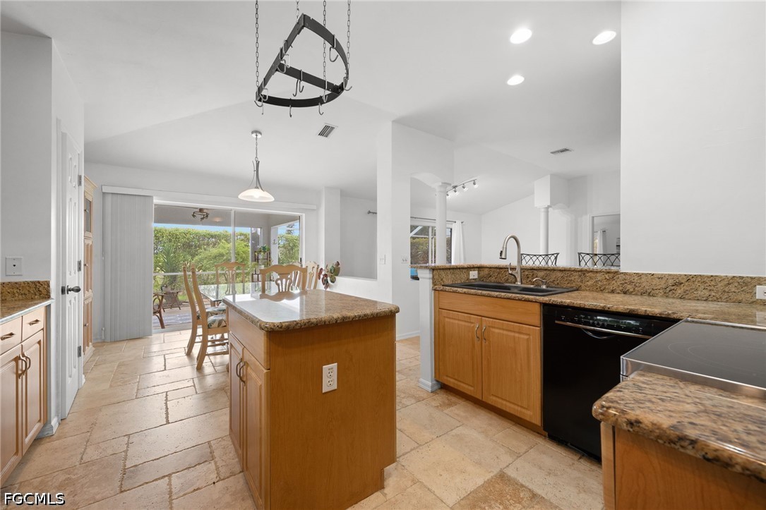 3 Bed Pool Home for Sale in Varsity Lakes, photo 13