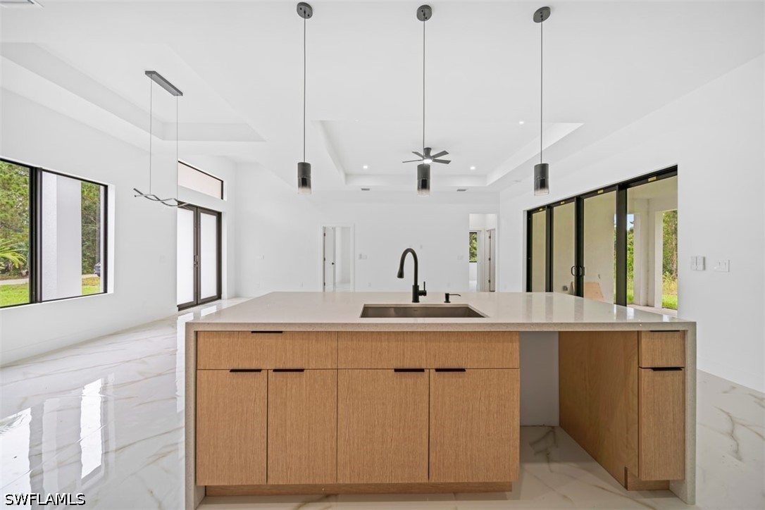 4 Bed SingleFamilyResidence for Sale in 900 Building, FL — photo 13