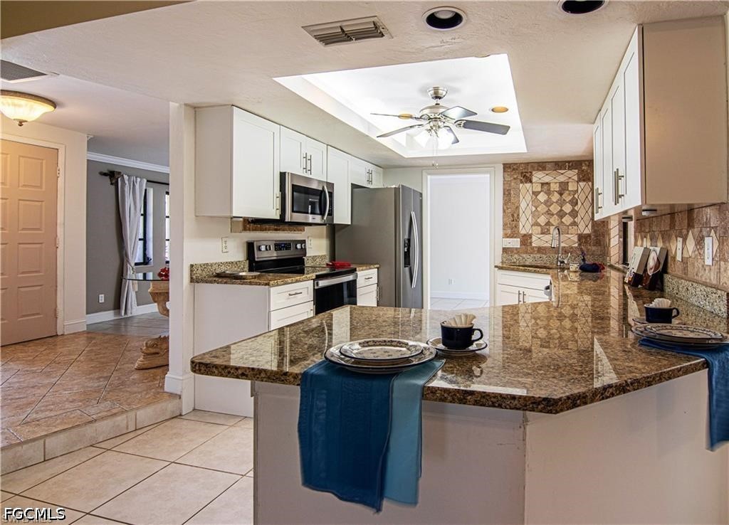 3 Bed Pool Home for Sale in The Forest, FL, $2,800 — photo 13