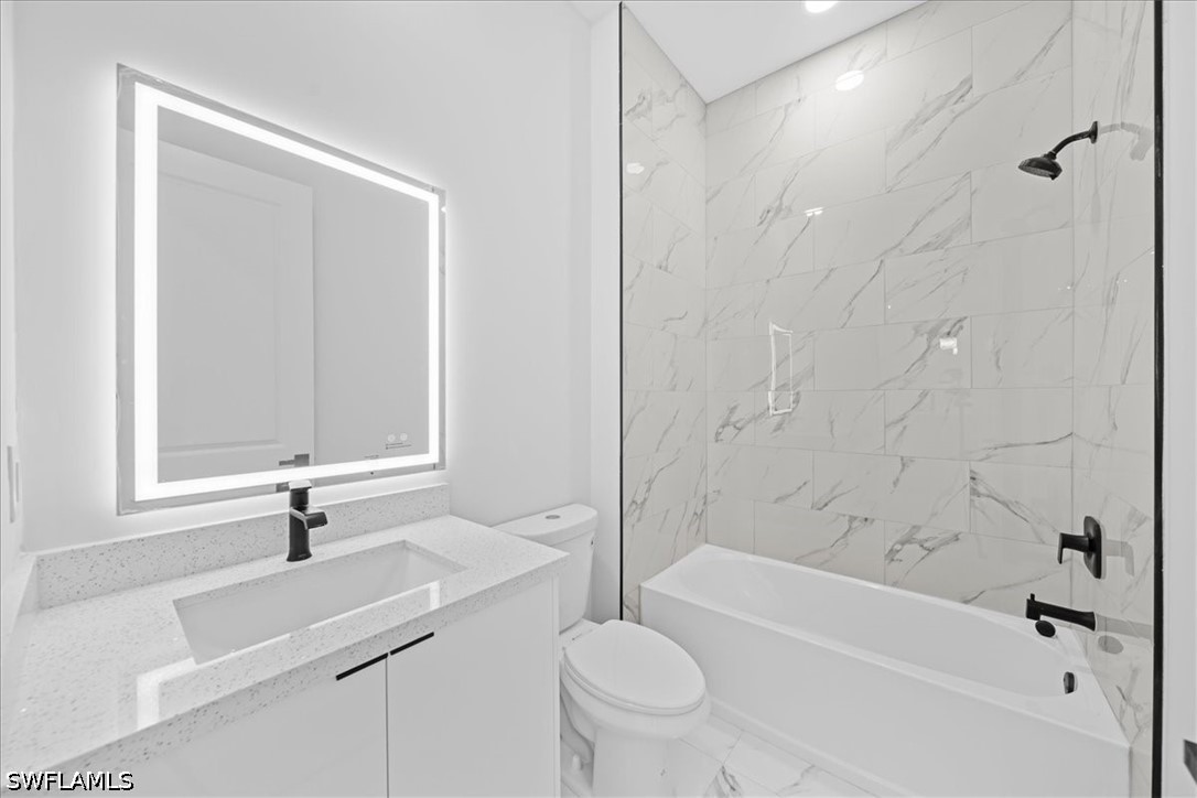6 Bed Duplex for Sale in Cape Coral, FL, $565,000 — photo 13