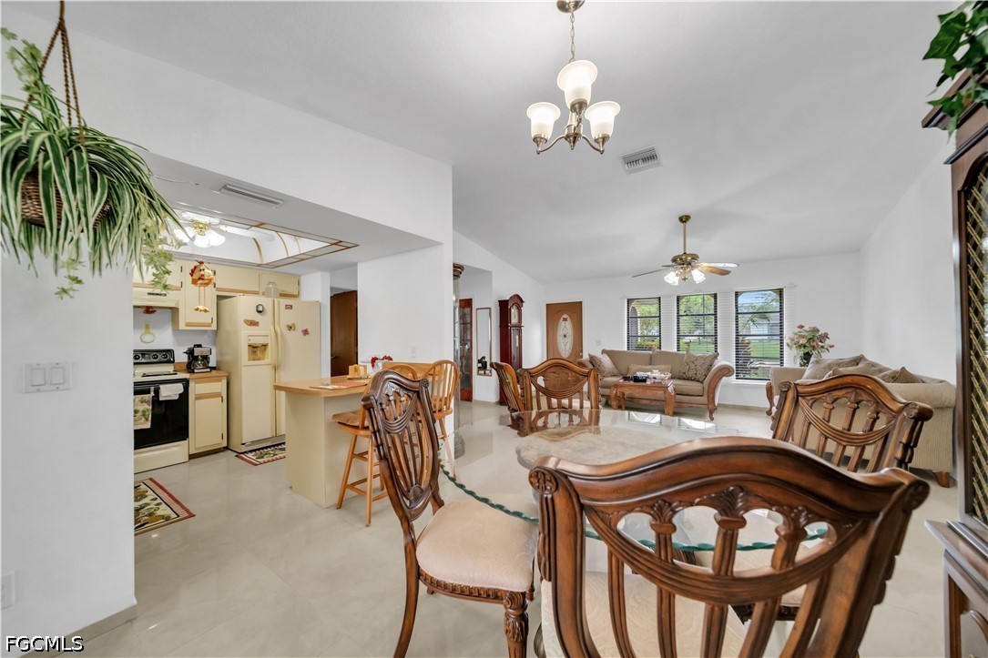 3 Bed Pool Home for Sale in Cape Coral, photo 13