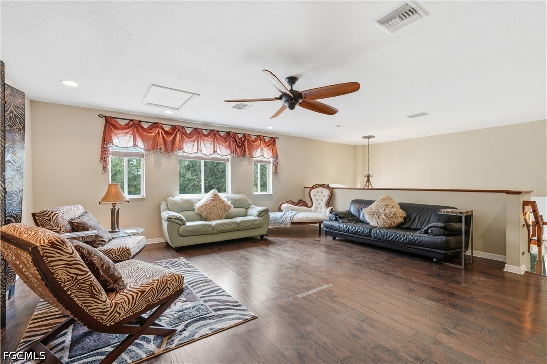 3 Bed Waterfront Home for Sale in Bella Vida, FL, $365,000 — photo 13