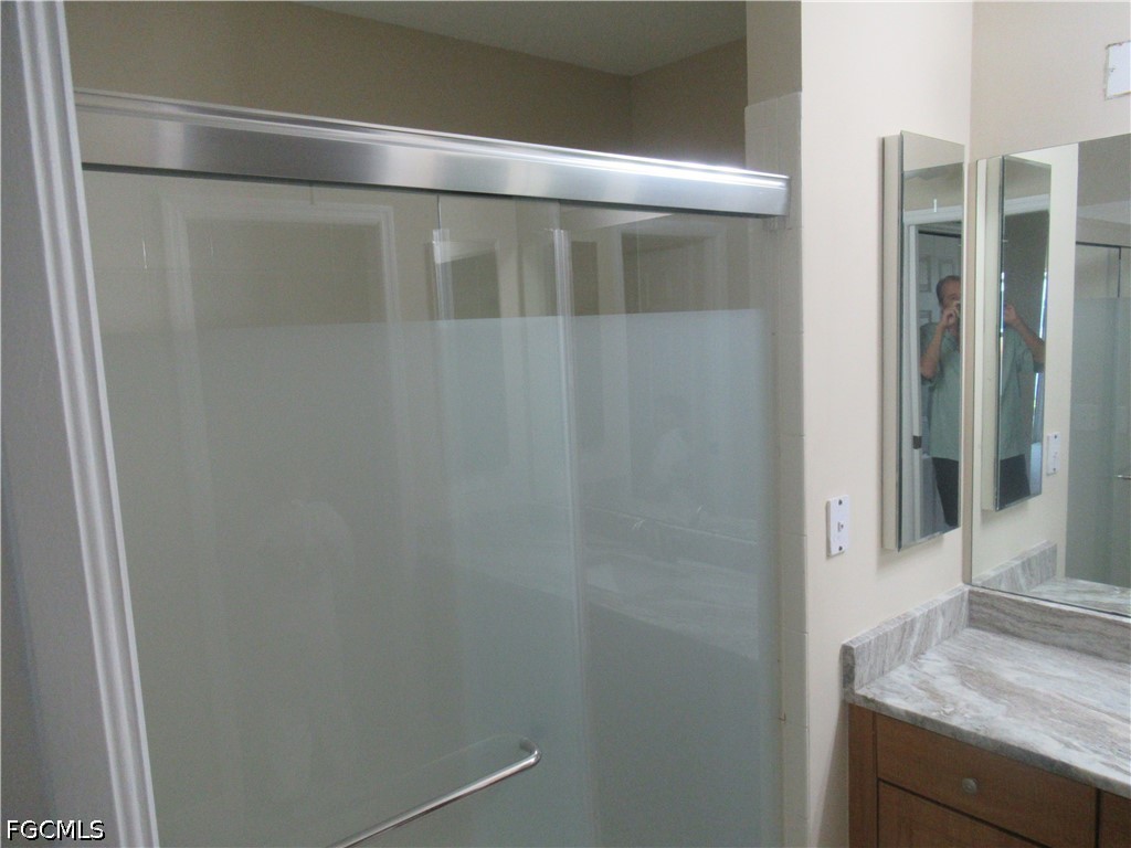 3 Bed SingleFamilyResidence for Sale in Cape Coral, photo 13