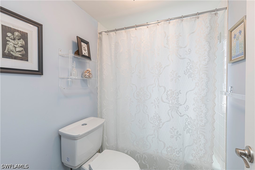 2 Bed Condominium for Sale in Naples, FL, $350,000 — photo 13