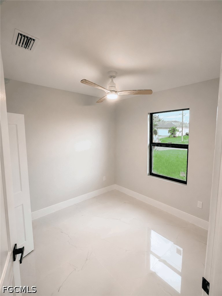4 Bed SingleFamilyResidence for Sale in Cape Coral, photo 13