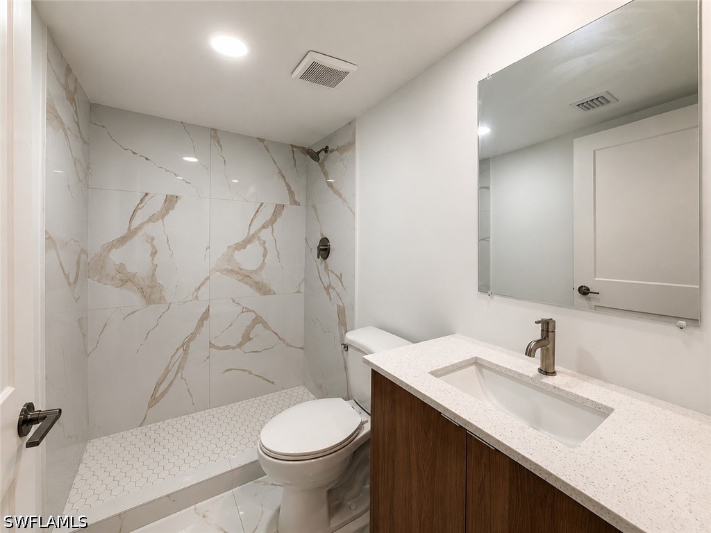 3 Bed SingleFamilyResidence for Sale in Lehigh Acres, photo 13