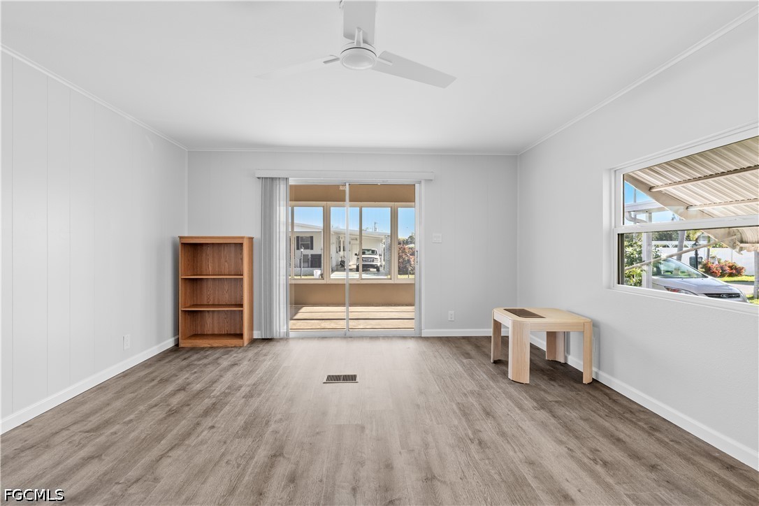 2 Bed ManufacturedHome for Sale in Tamiami Village, photo 13