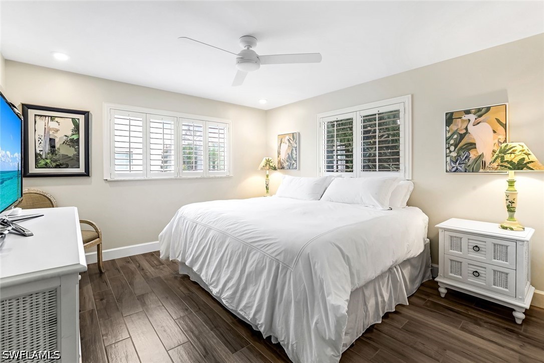 2 Bed Waterfront Home for Sale in Marina Manor, photo 13