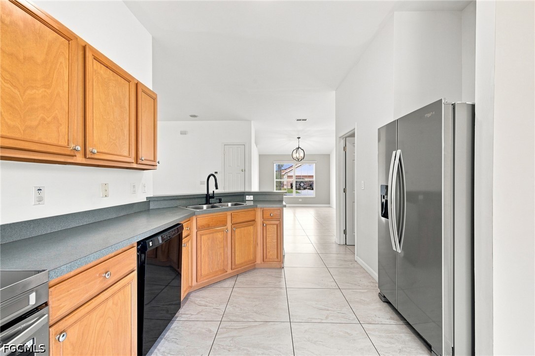 4 Bed SingleFamilyResidence for Sale in Town Lakes, photo 13